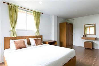 Hotel Oyo 227 Suchaya House