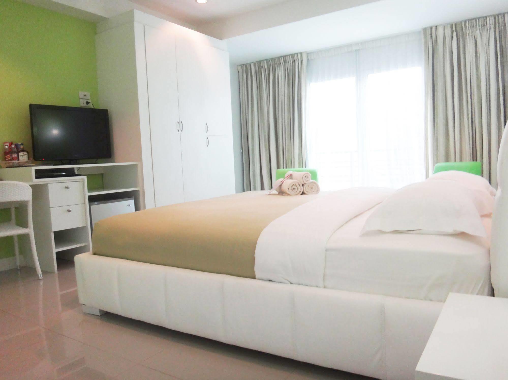 Access Hotel