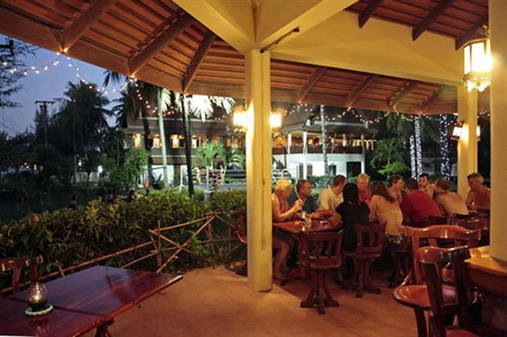 Resort Coral Bangsaphan