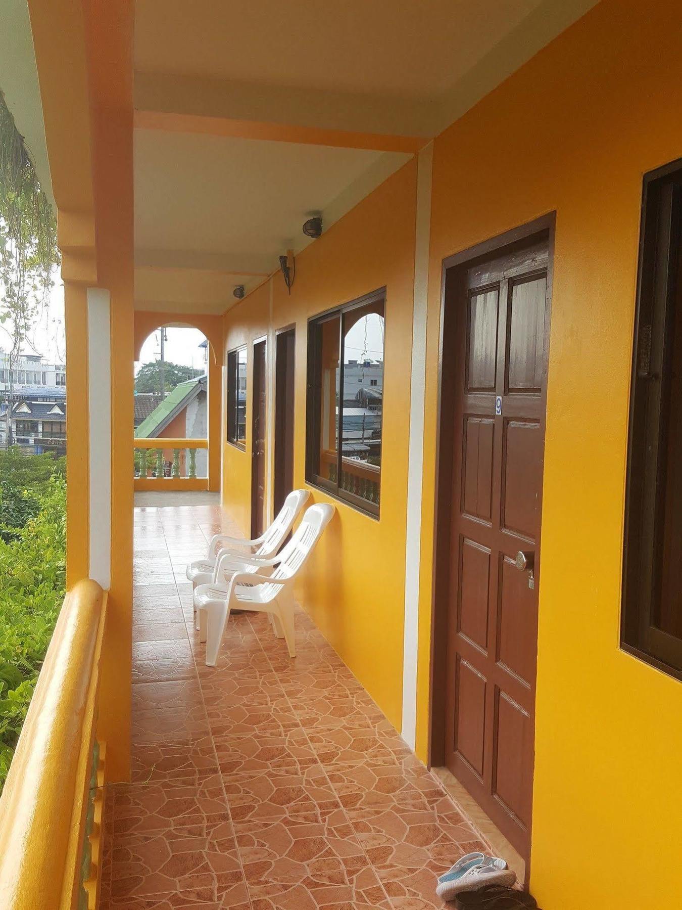 Mood Mansion Inn