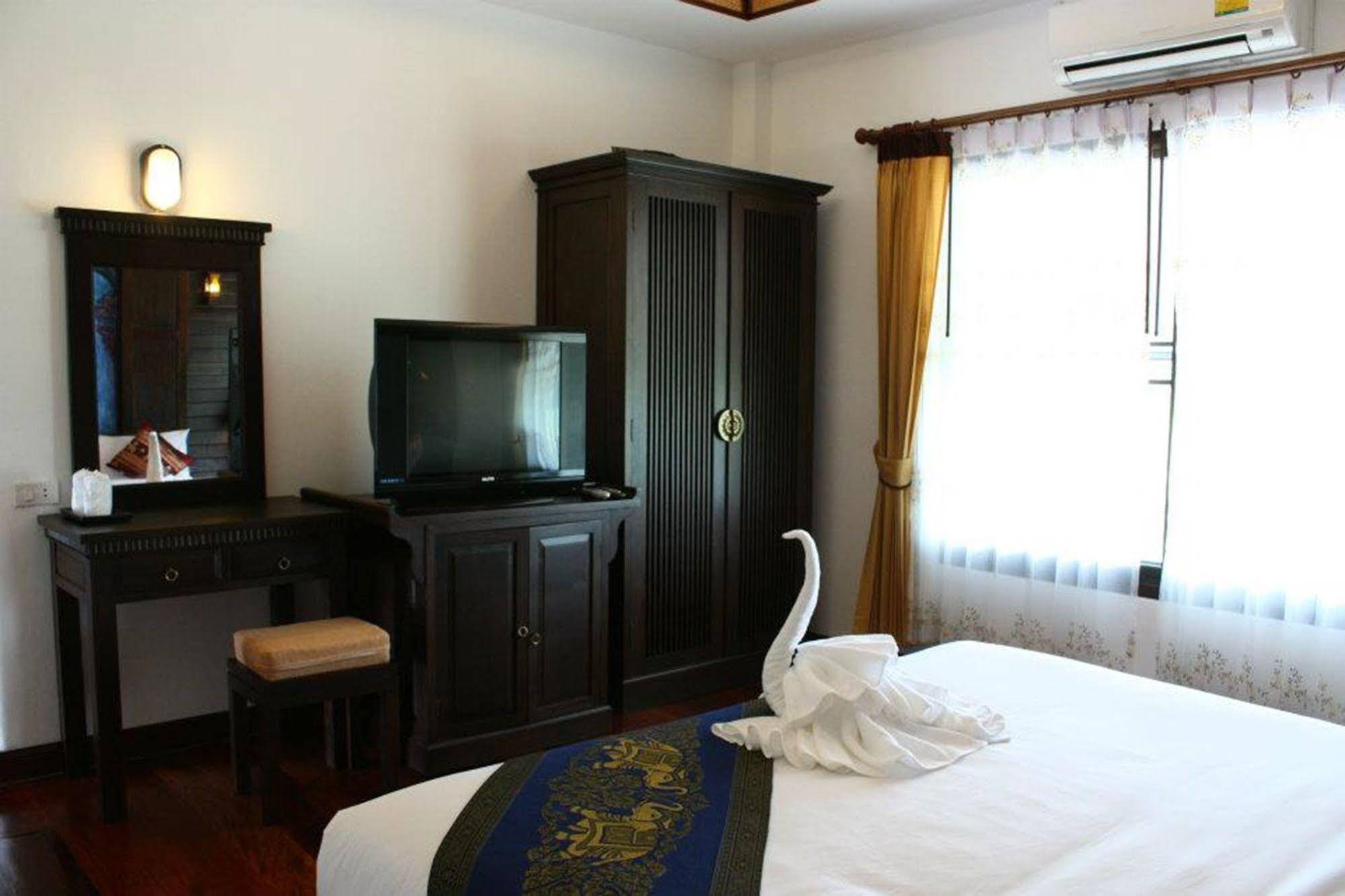 Apirata Resortnan 3*