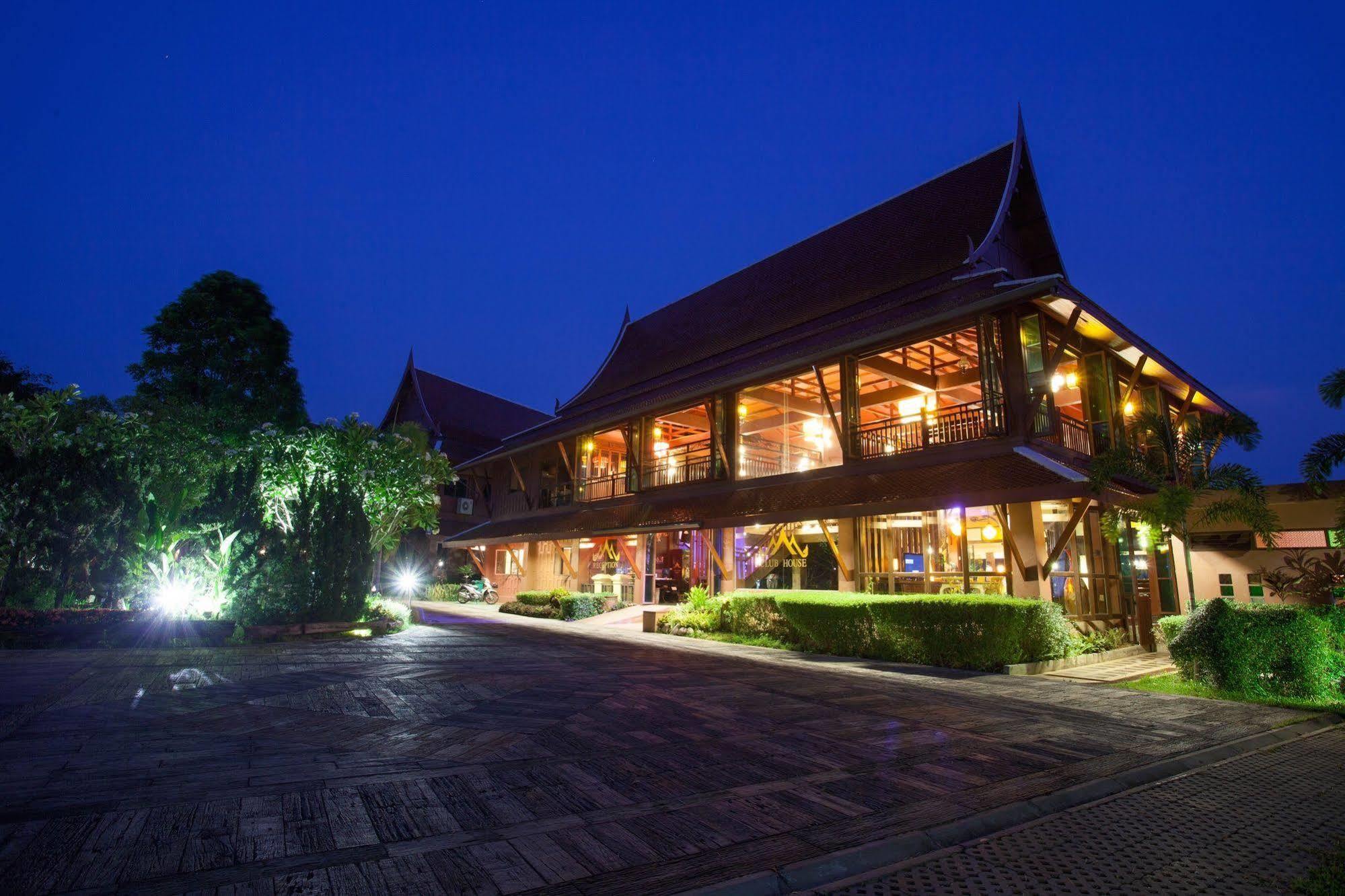Resort Baan Suchadaa (adults Only)