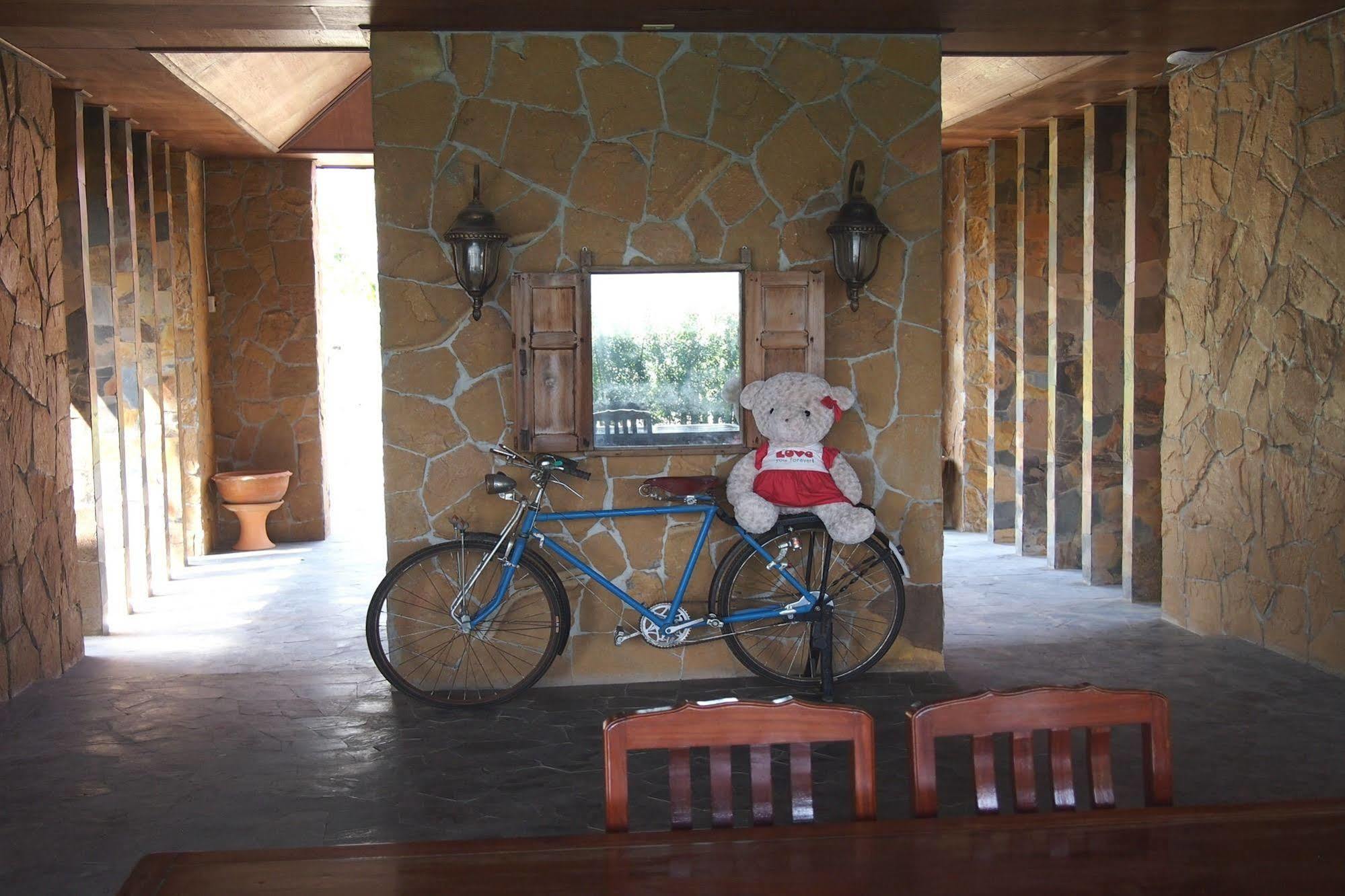 Khao Yai Country Hill 3*