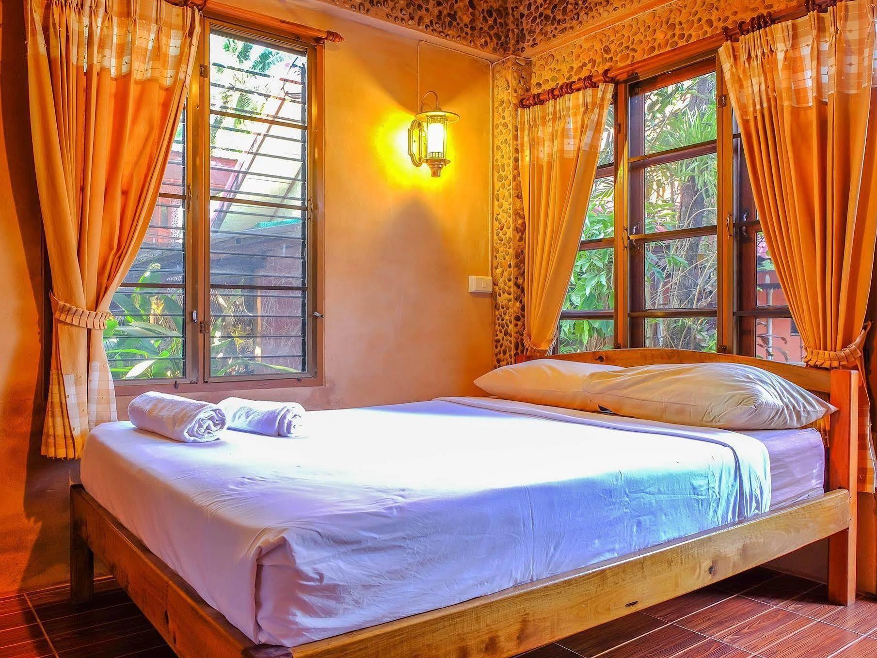 Esan Resort Sakon Nakhon