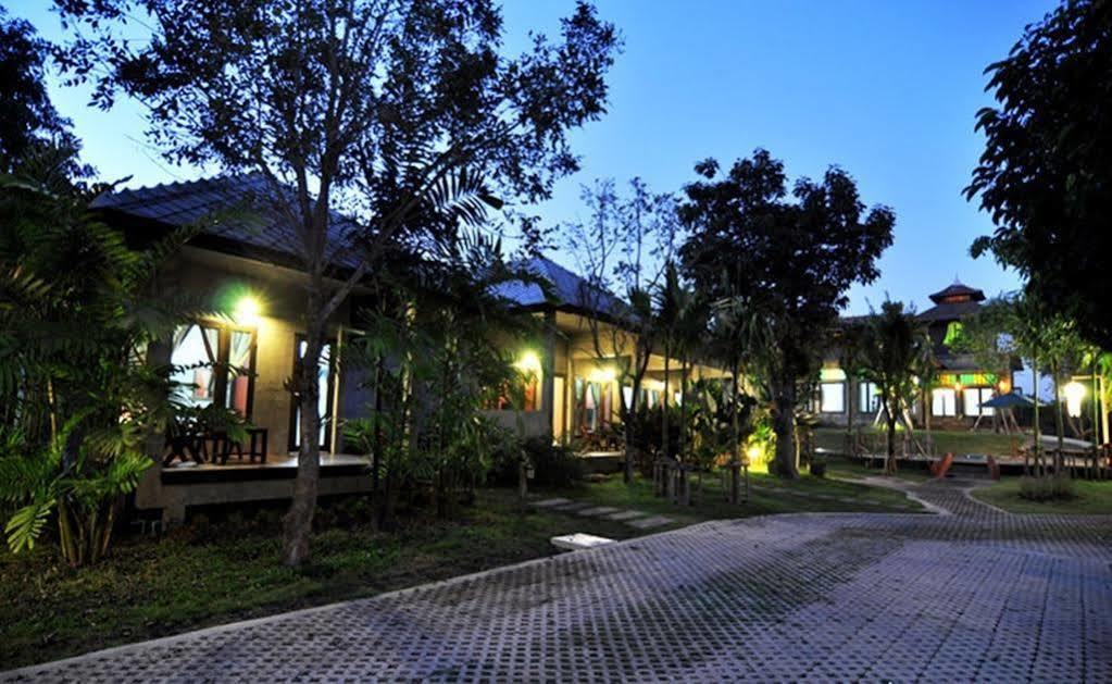 Tai Guest house San Pa Tong