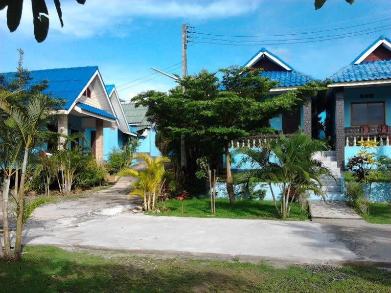 Wangwaree Guest house Nai Yang