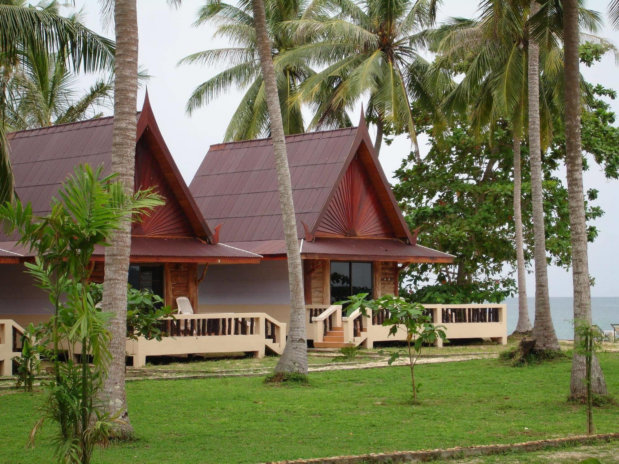 Season Resort 2*