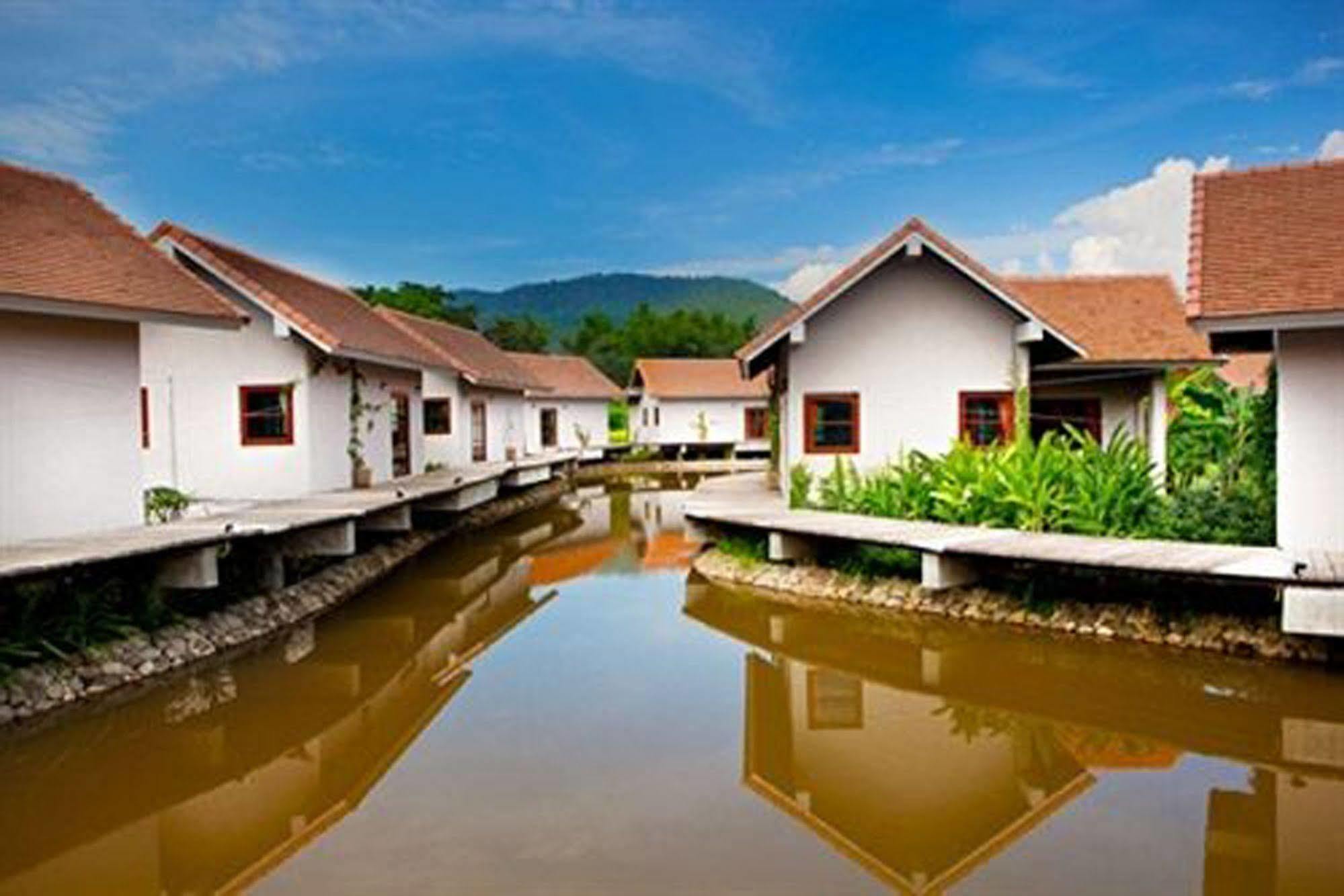 Chiangmai Royal Creek Hotel