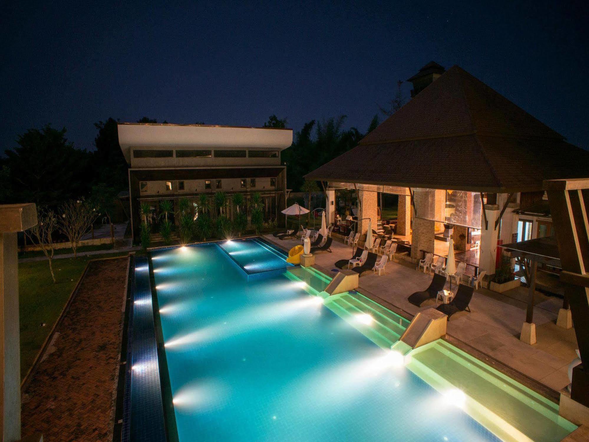 Hotel Naraya Riverside