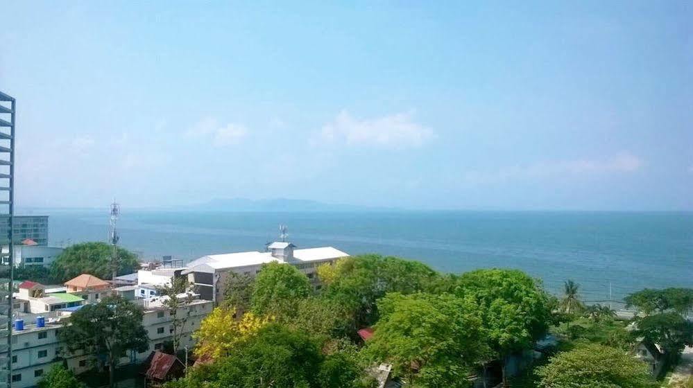 Reflection Jomtien Beach Condo By Dome Hotel