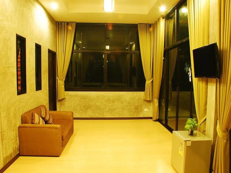 Resort Baan Suan Leelawadee 4*