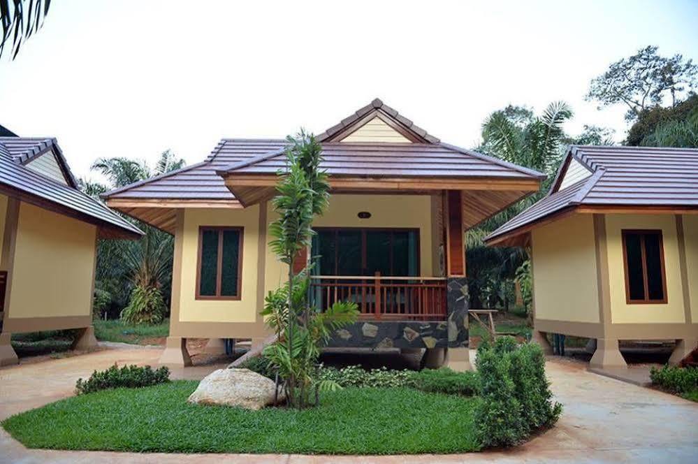 Dusit Phuphaya Ao Luek