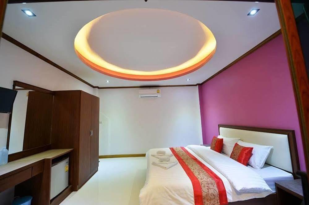 Dusit Phuphaya 4*