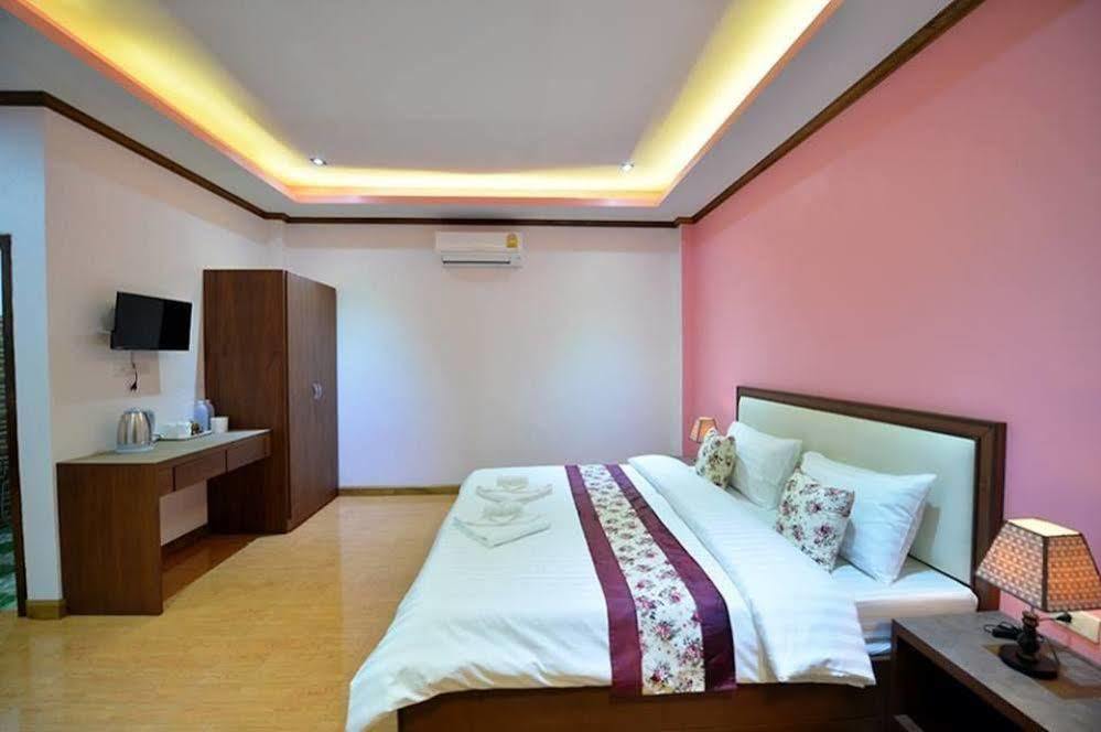 Dusit Phuphaya