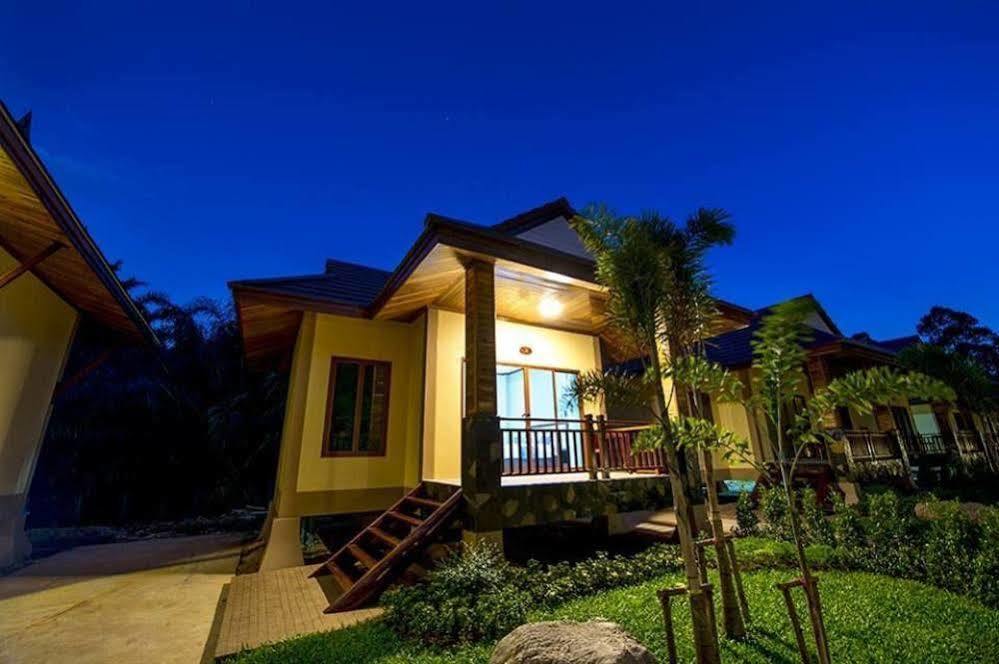 Resort Dusit Phuphaya