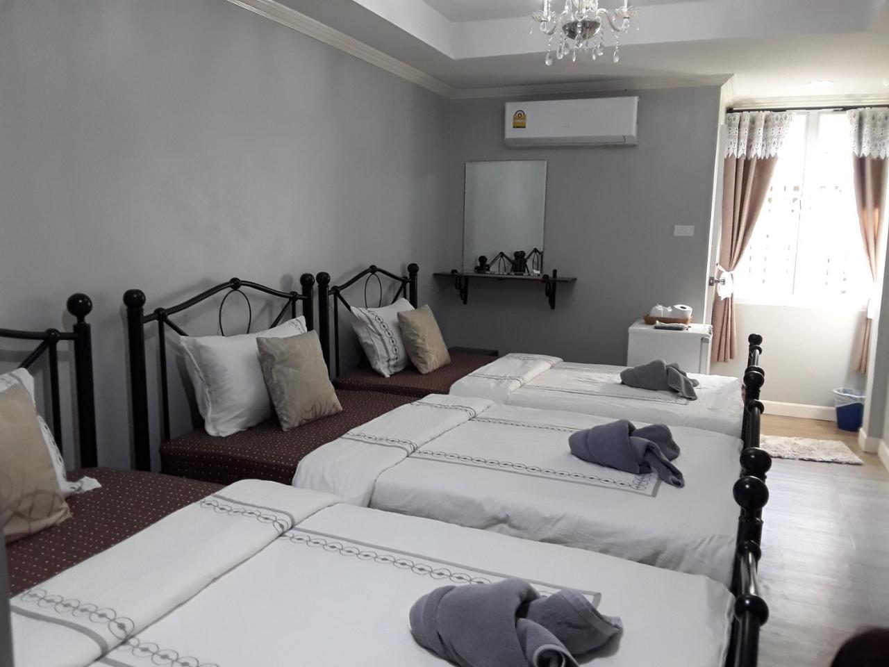 Hotel Sky 2*