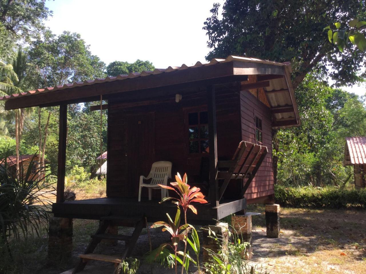 Aow Yai Bungalows Resort 2*
