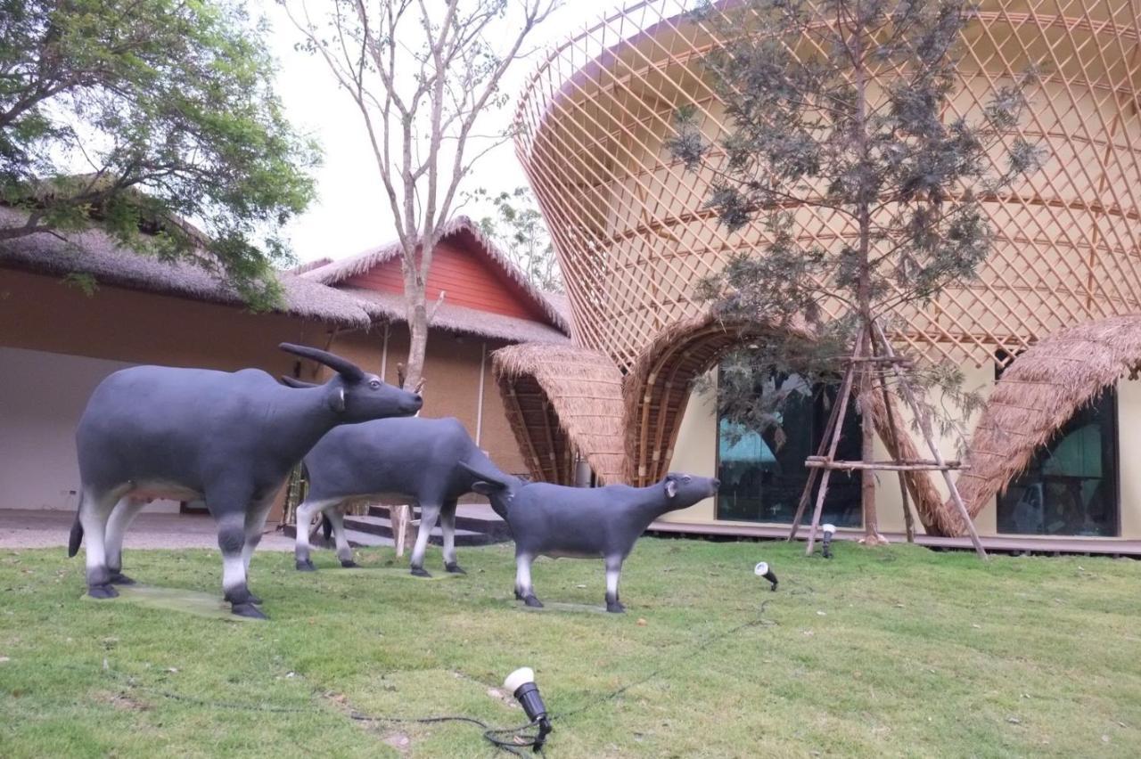 Recall Isaan Isan Concept At Khaoyai Sha Extra Mu Si