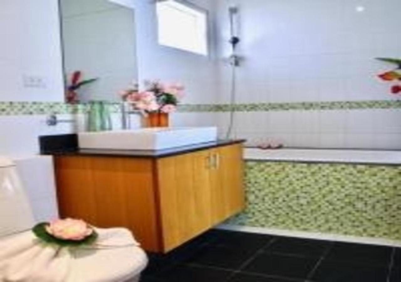 Relife : 1 Bedroom In Nai Harn