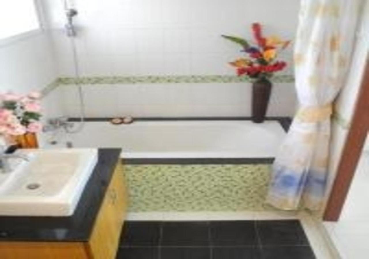 Relife : 1 Bedroom In Nai Harn Apartment *