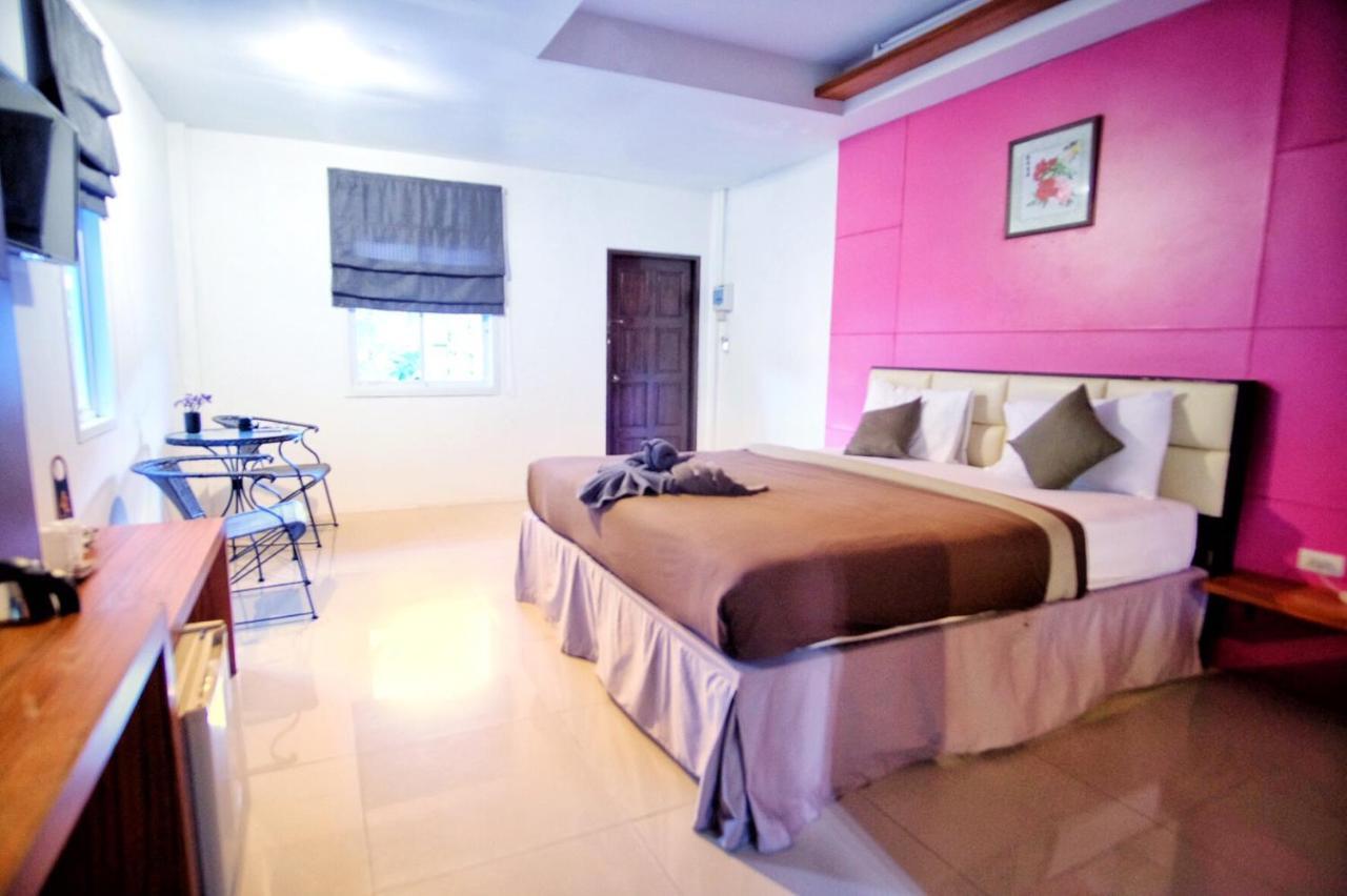 Hotel At