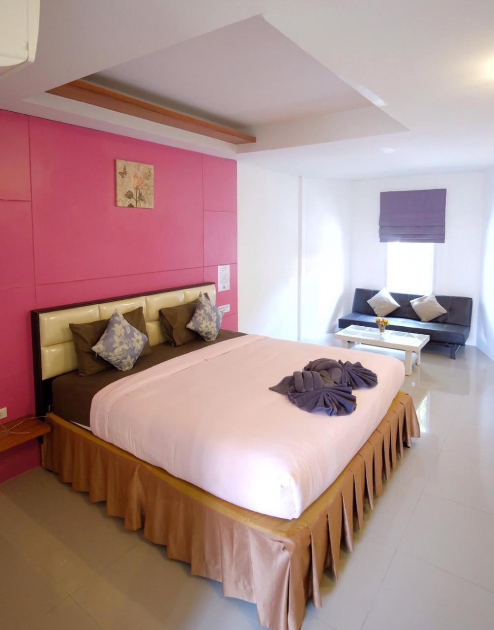 Hotel At