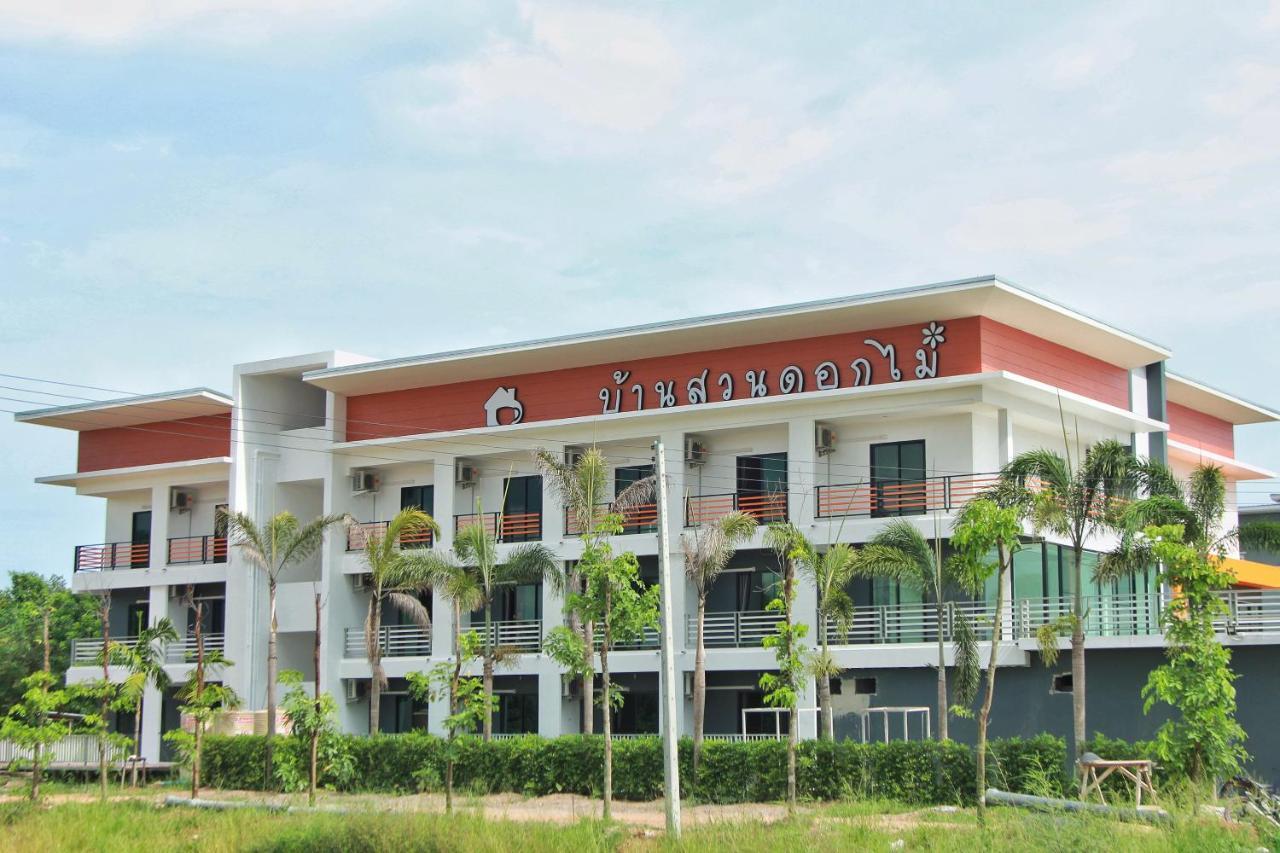 Bansuandokmai Kabin Buri