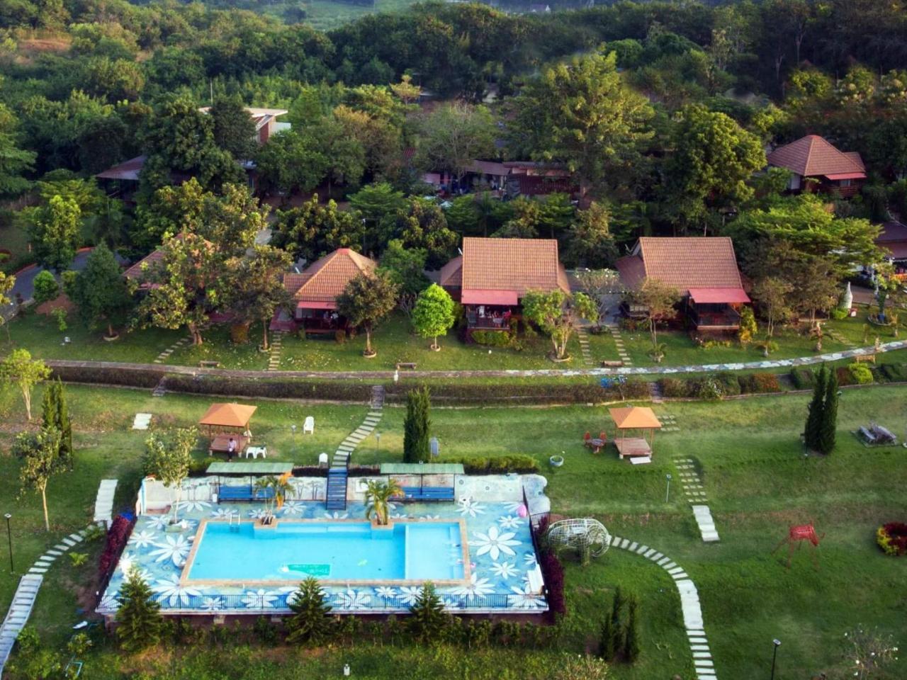 Tonsilp Art Resort