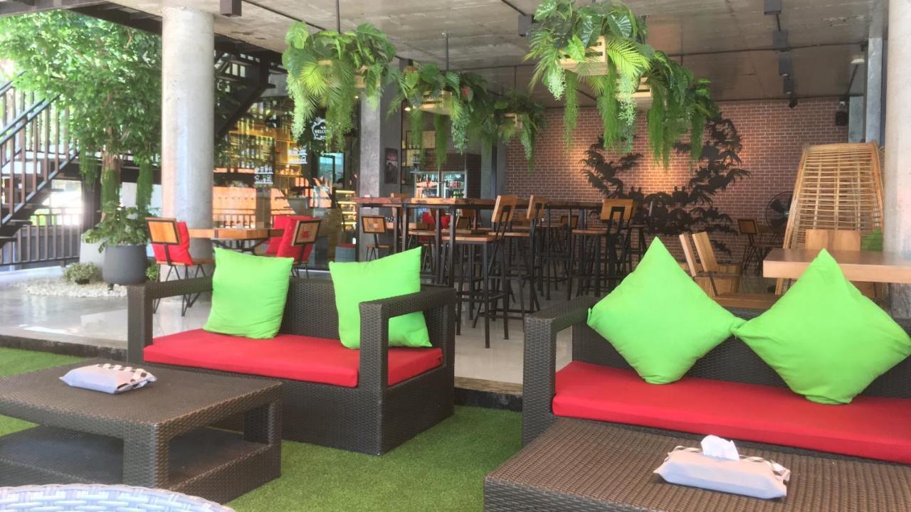 Hotel Maneetel Krabi Beachfront-sha