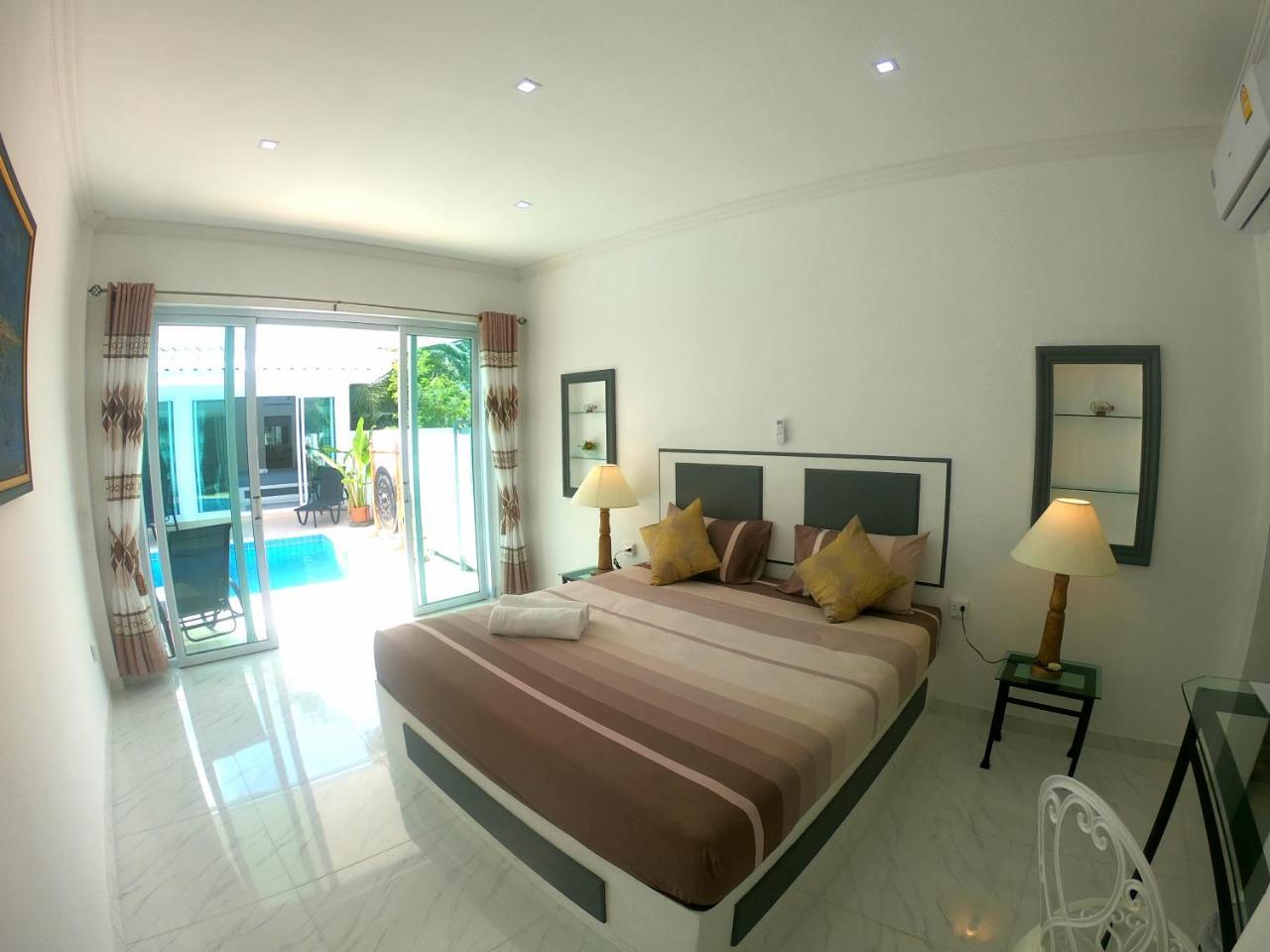 Wirason Pool 4 Bedrooms Guest house 3*