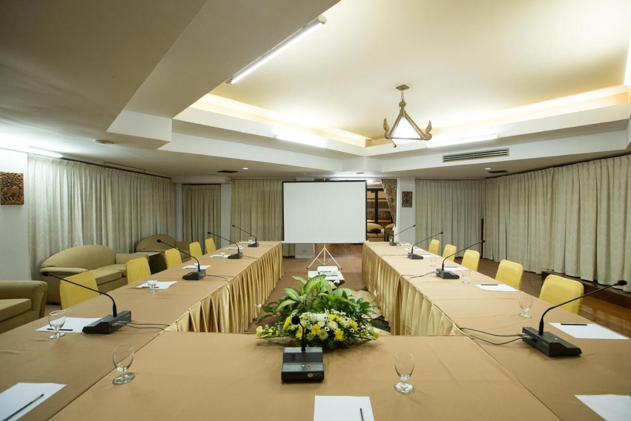 Imperial Golden Triangle 4*