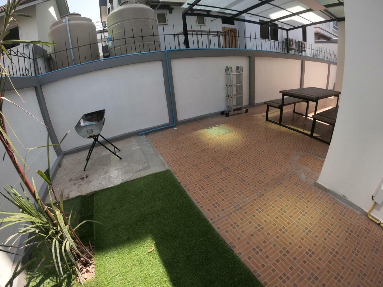 Villa Party 4 Bedroom Jomtien Beach