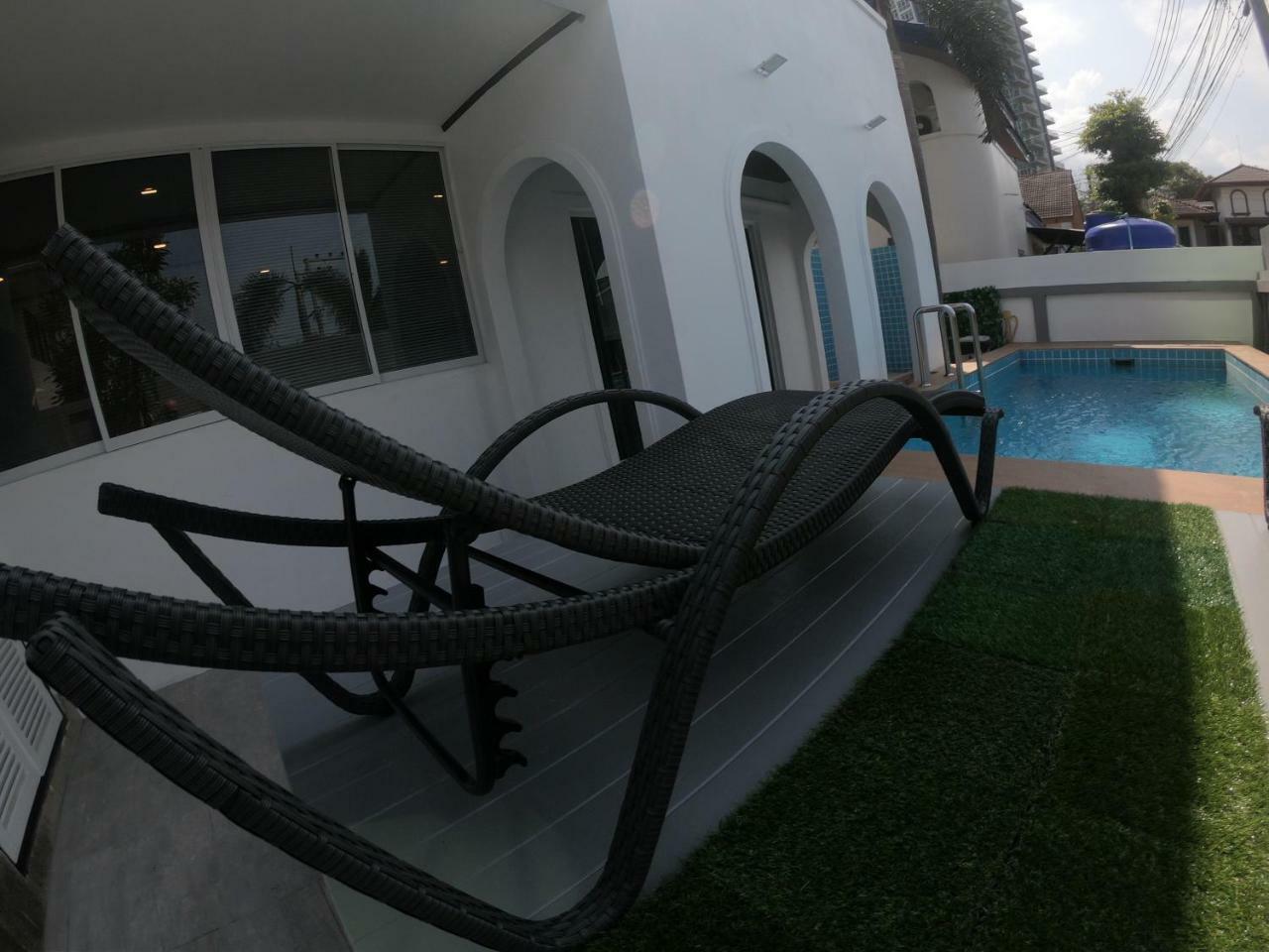 Villa Party 4 Bedroom Jomtien Beach
