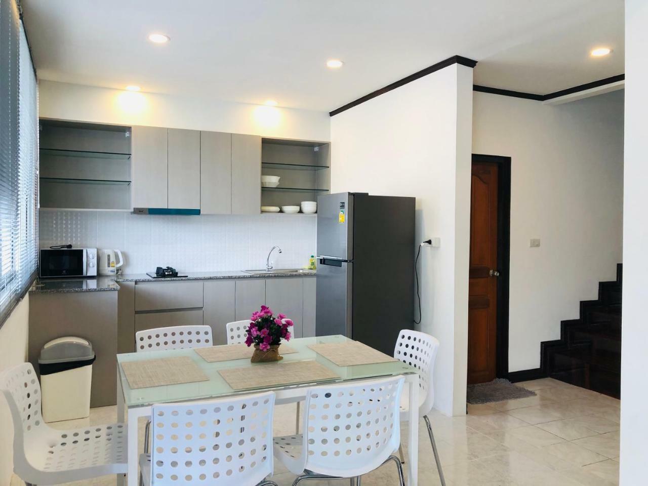 Party 4 Bedroom