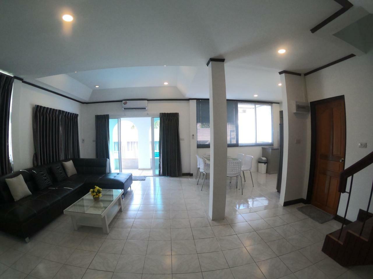Villa Party 4 Bedroom