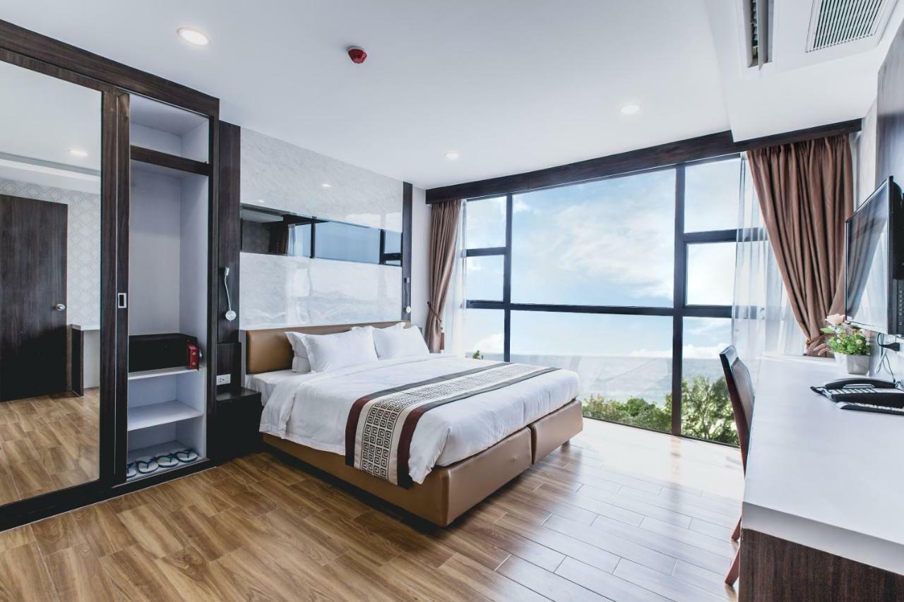 Hotel Golden 5*