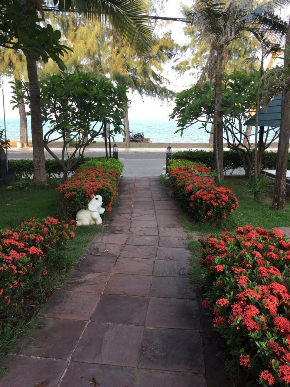 Bacchus Hotel