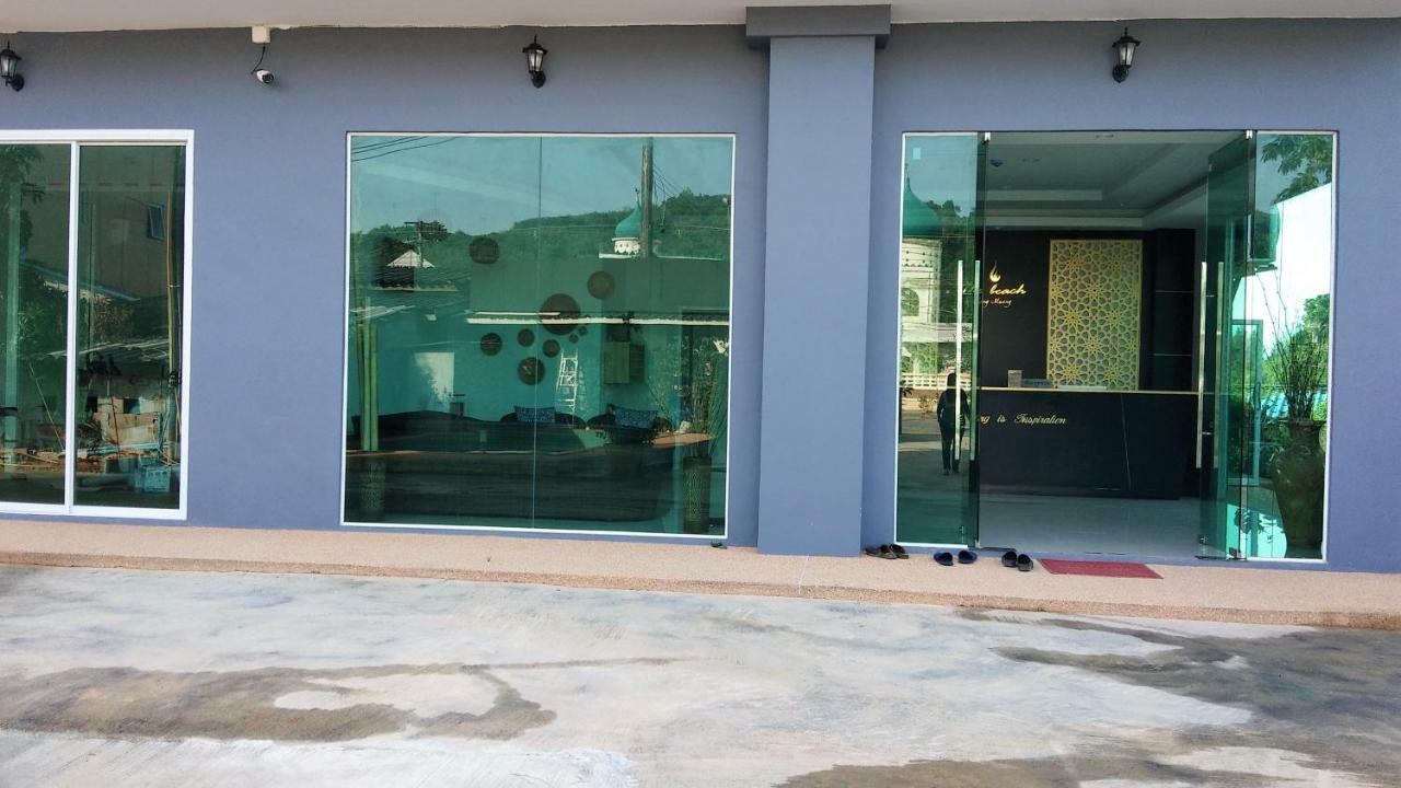 The At Hotel 3*