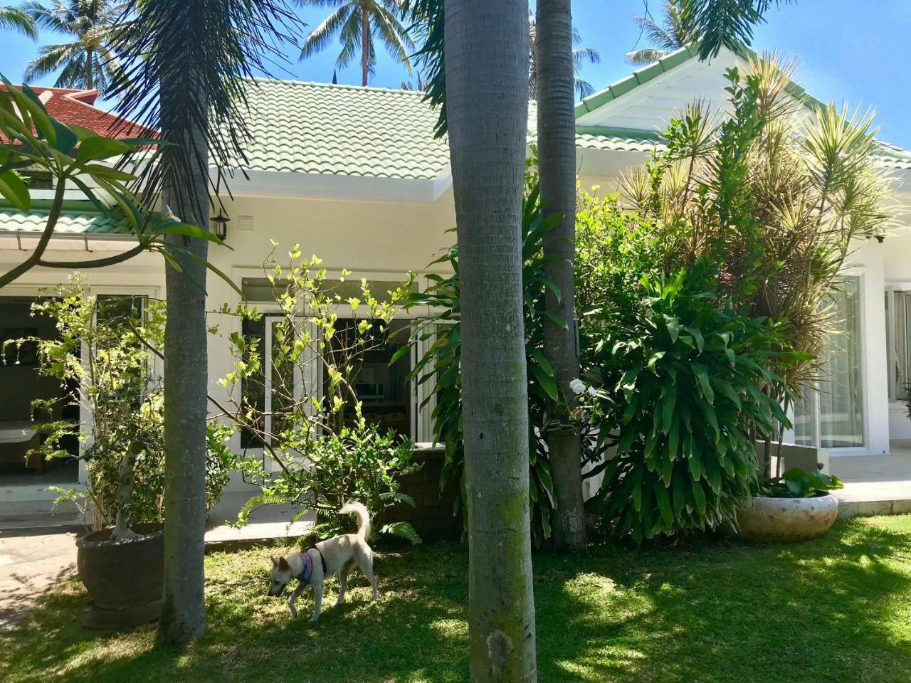 White House Near The Villa Hua Thanon (Koh Samui)