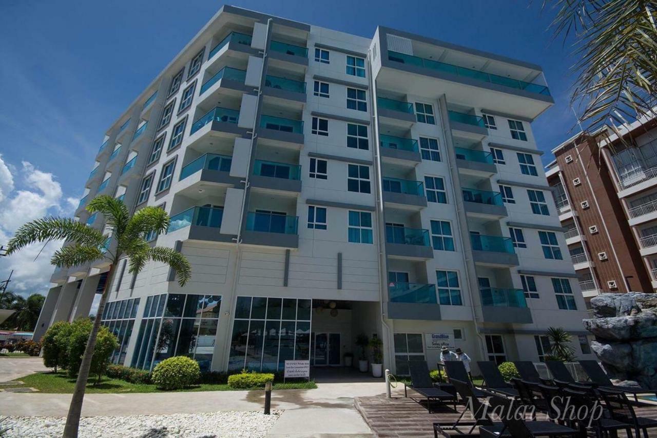 Grandblue 411 Apartment *