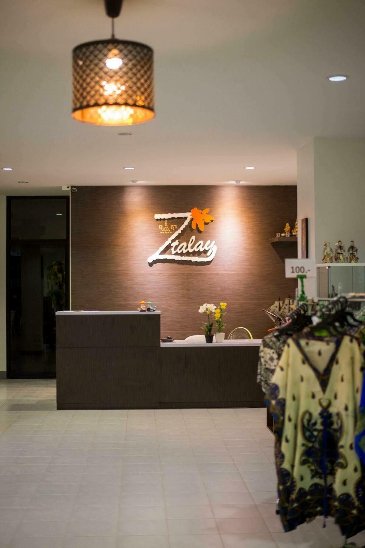 Z-talay House Acomodação com café da manhã  2*