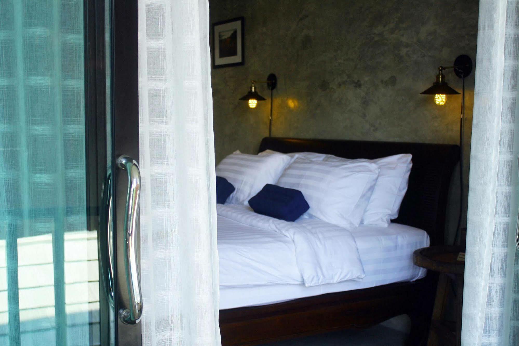 Nawa Sheeva Hotel