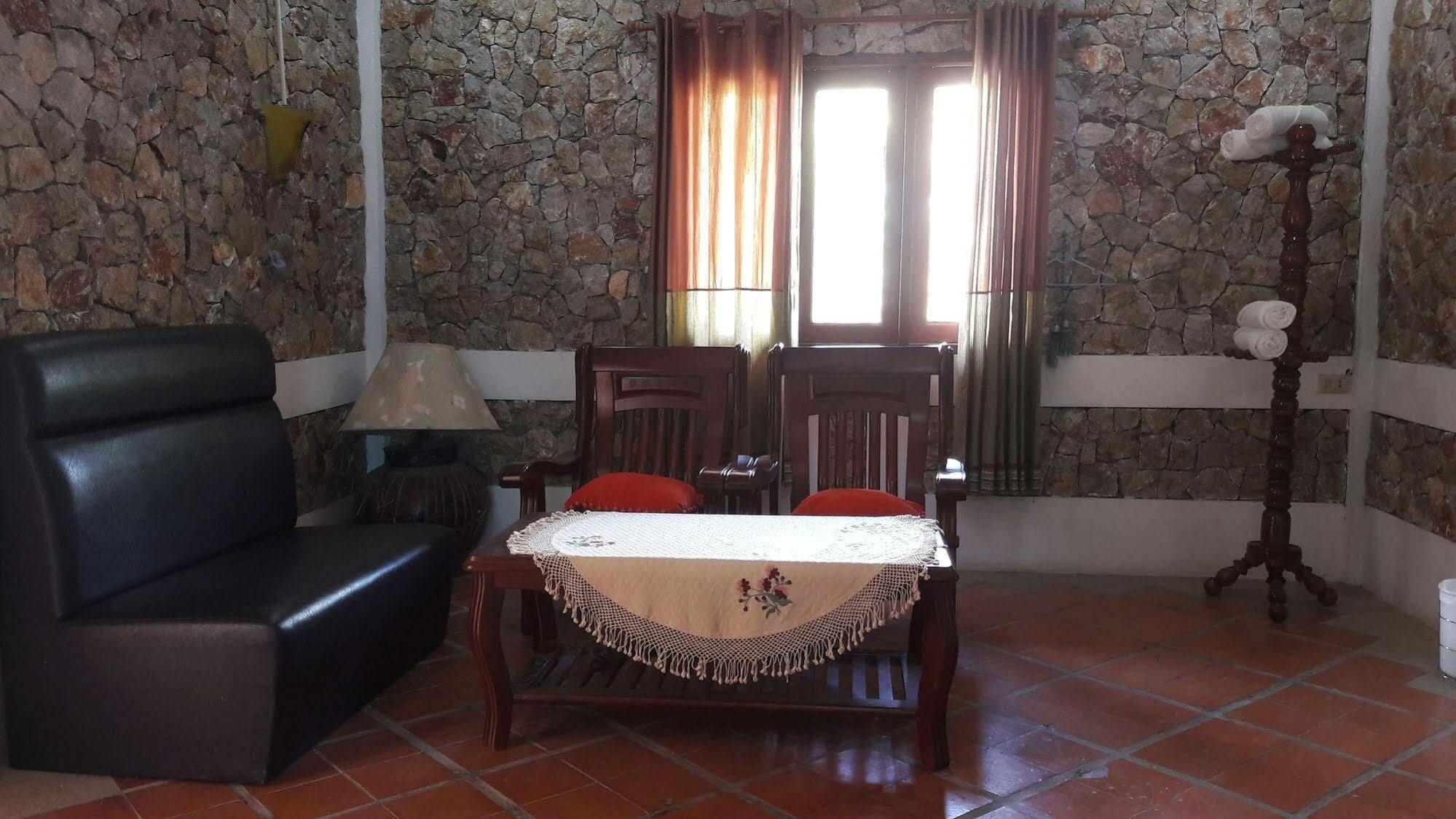 Hotel Sri 3*