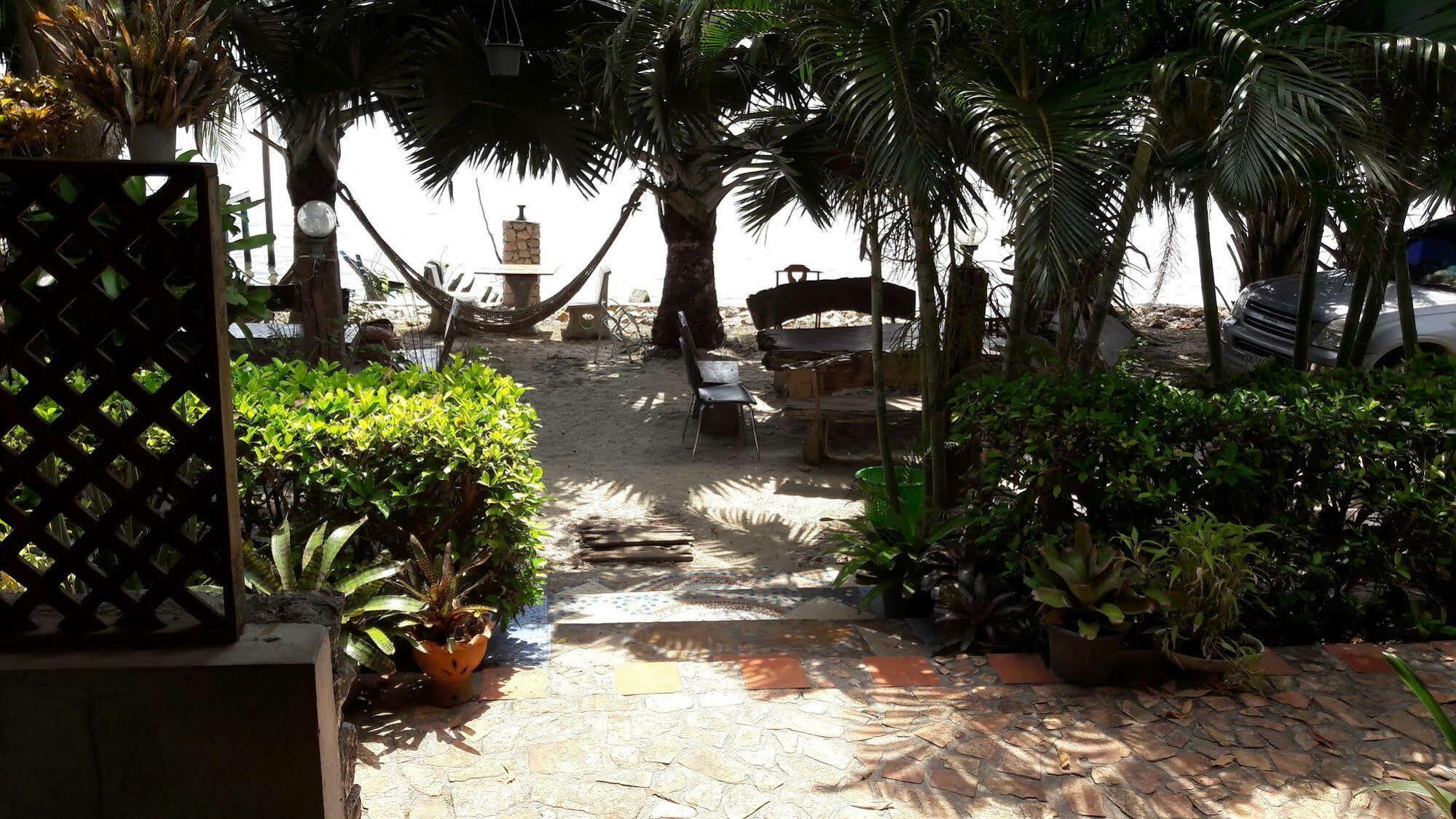 Hotel Sri 3*