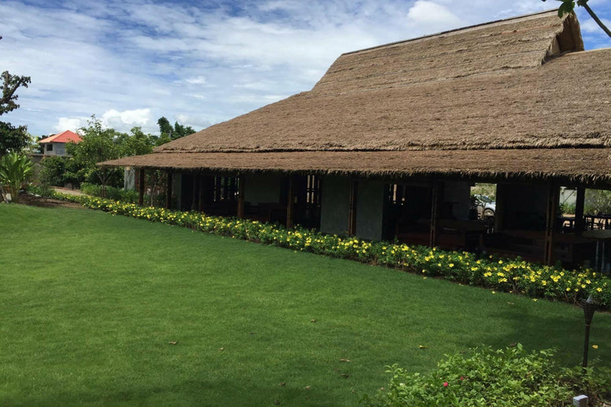 Resort Azalea Village 3*