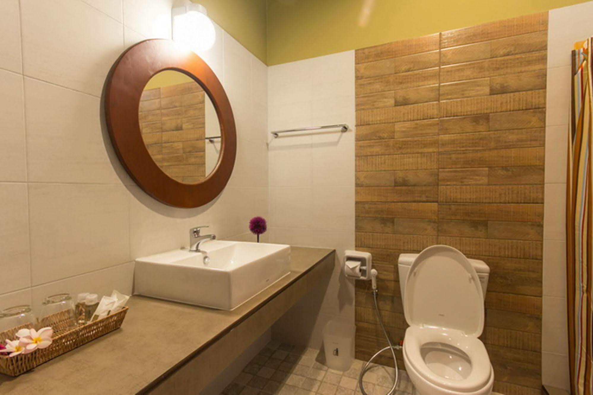 Cha-am Country Resort 3*