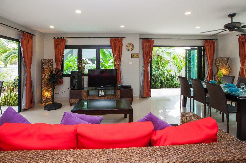 Villa Baan Santhiya Private Pool - Free Tuk-tuk Service To The Beach! *