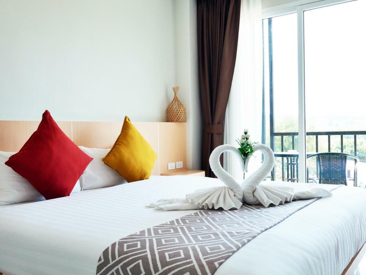 Hotel The At Klong Muang Beach
