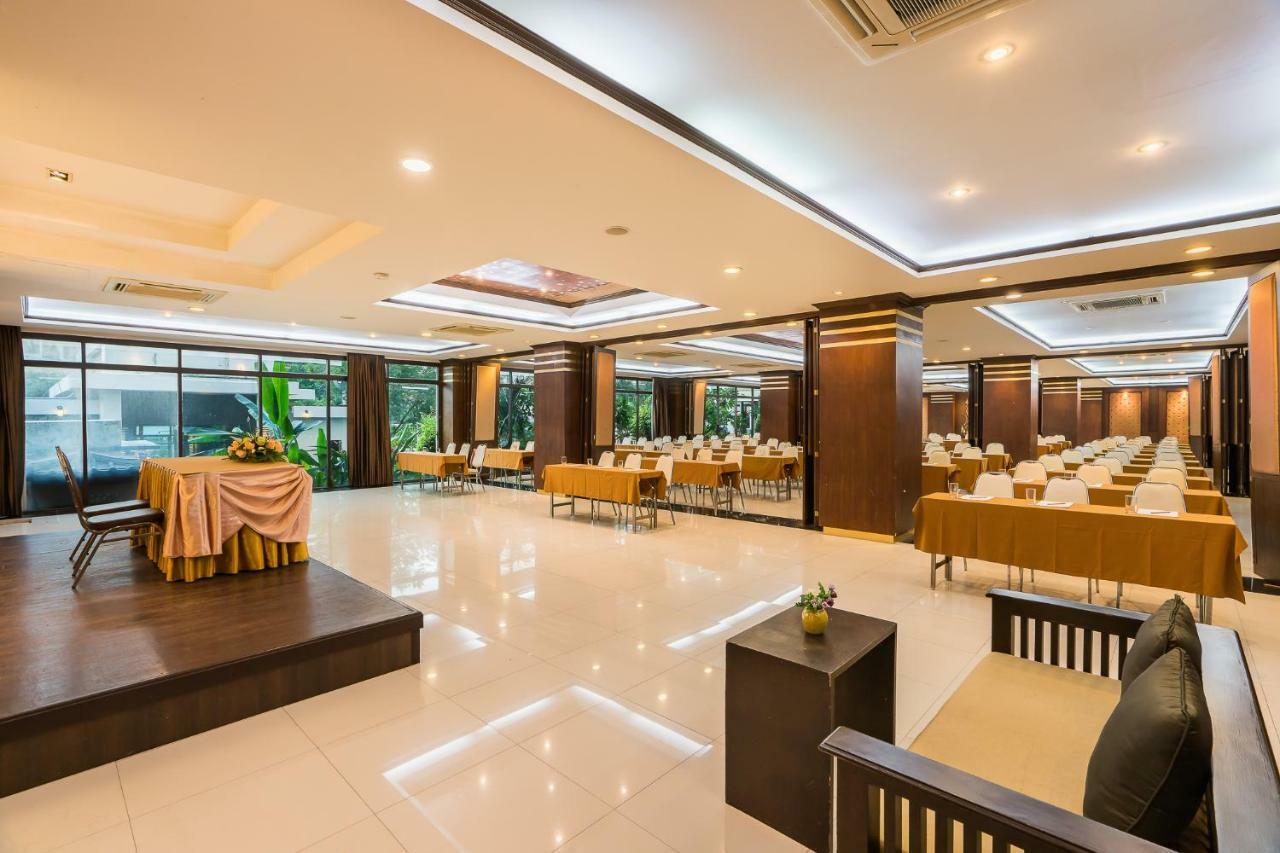 Hotel Mountain Beach Hotel