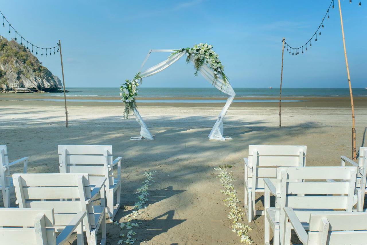 La Isla Pranburi Resort